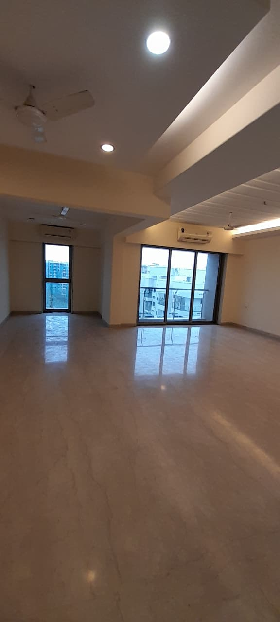 3 BHK Flats on Rent in Imperial Residency, Juhu