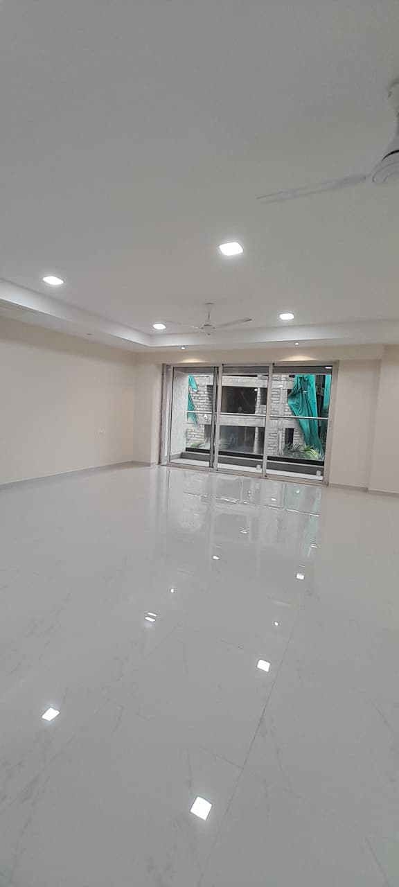 3 BHK Flats on Rent in Parinee Aria, Juhu