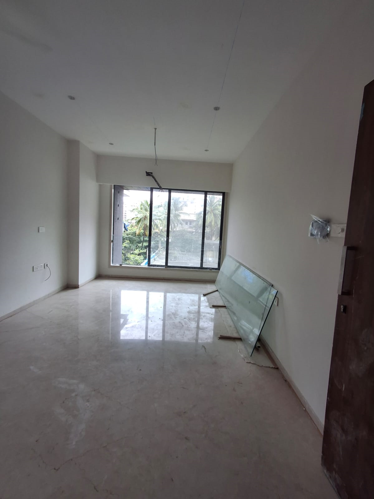 2 BHK Flats on Rent in Fernvel, Santacruz West