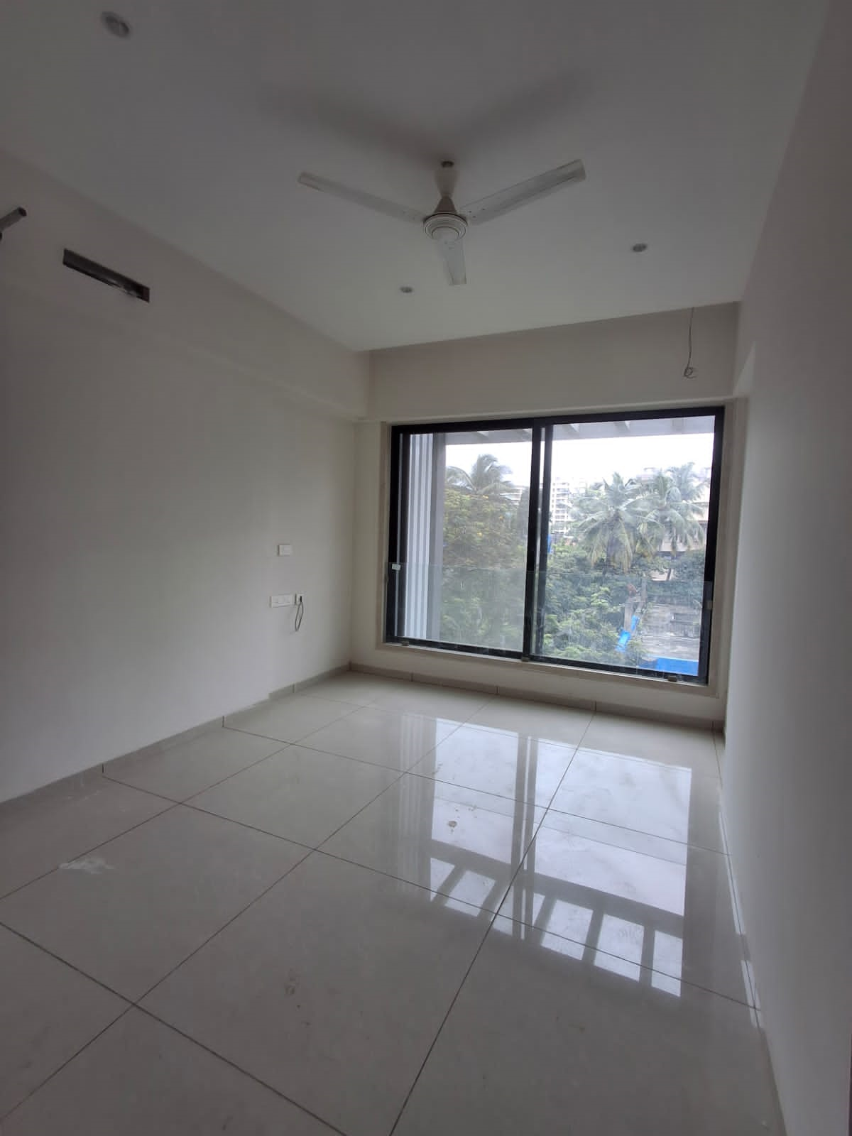 2 BHK Flats on Rent in Fernvel, Santacruz West