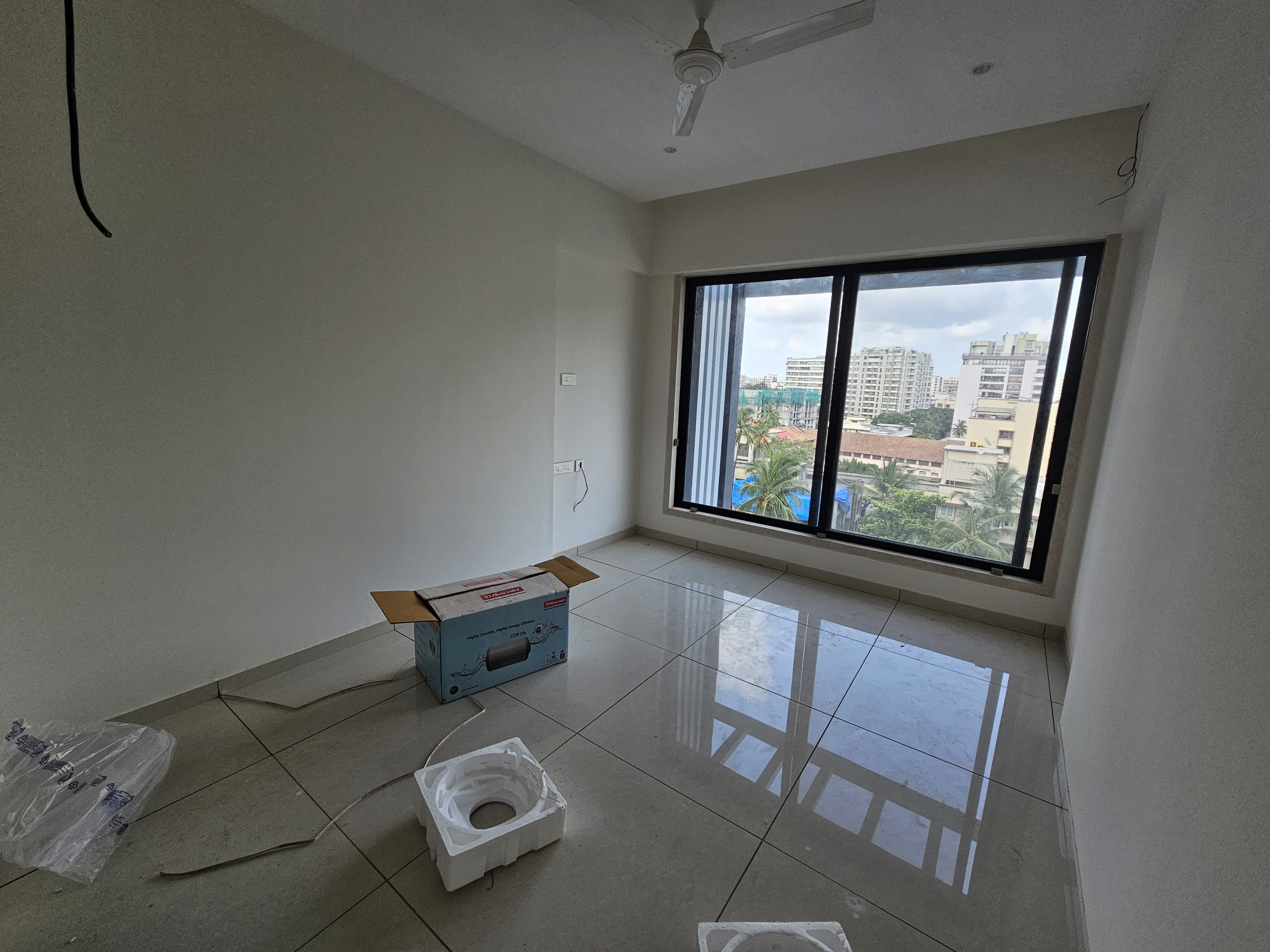 4 BHK Flats on Rent in Fernvel, Santacruz West