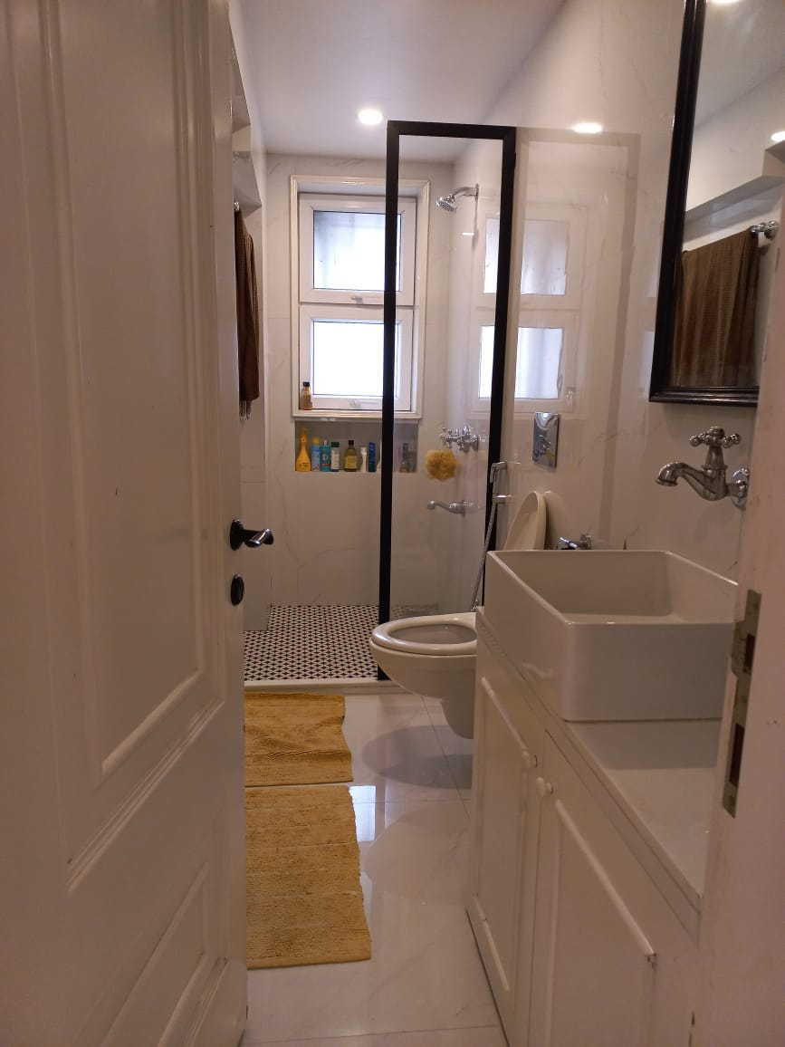 2 BHK Flats on Rent in Vishnu Dham, Khar West