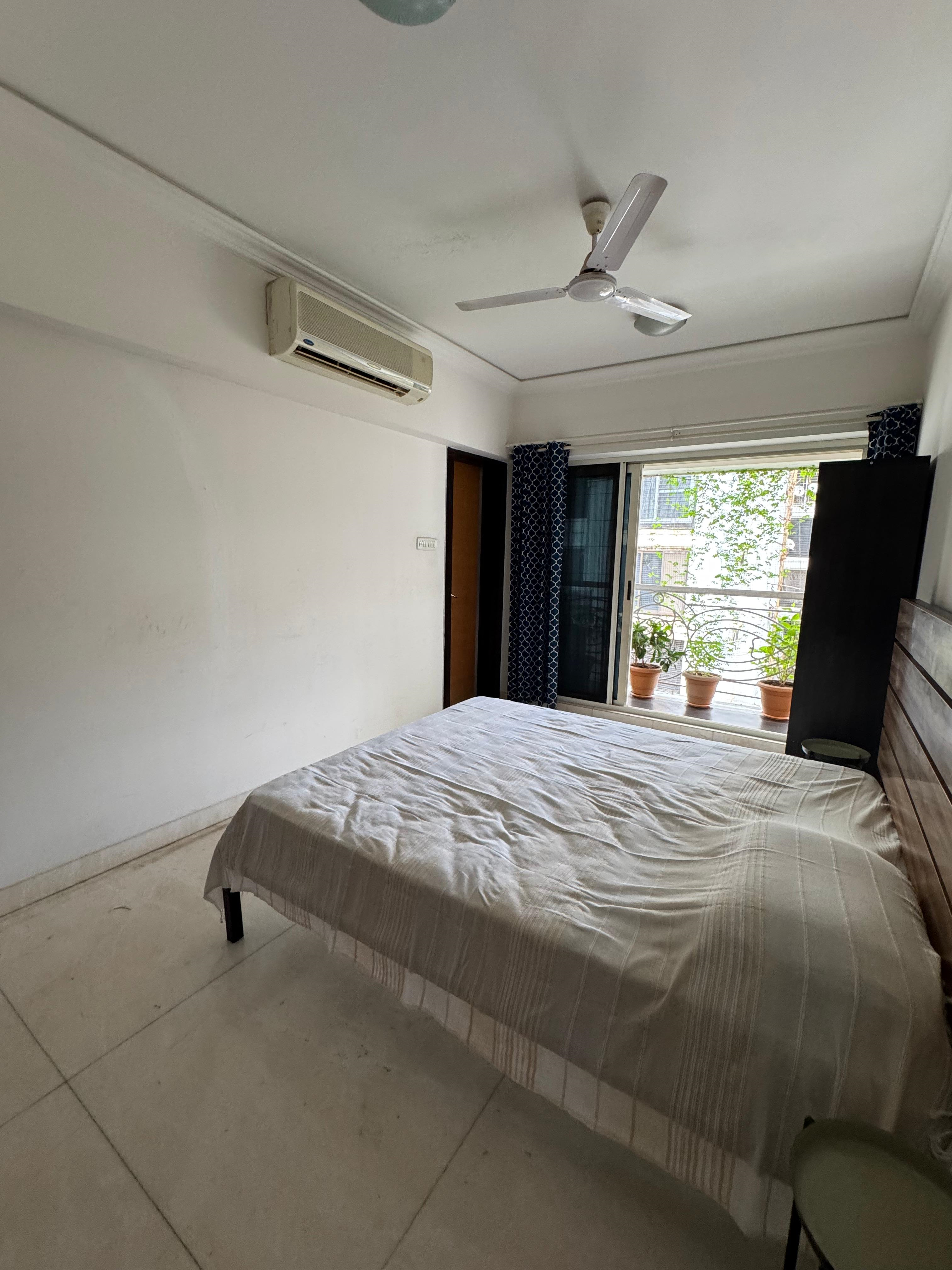 19 - Therese Ville Dawn, Bandra West
