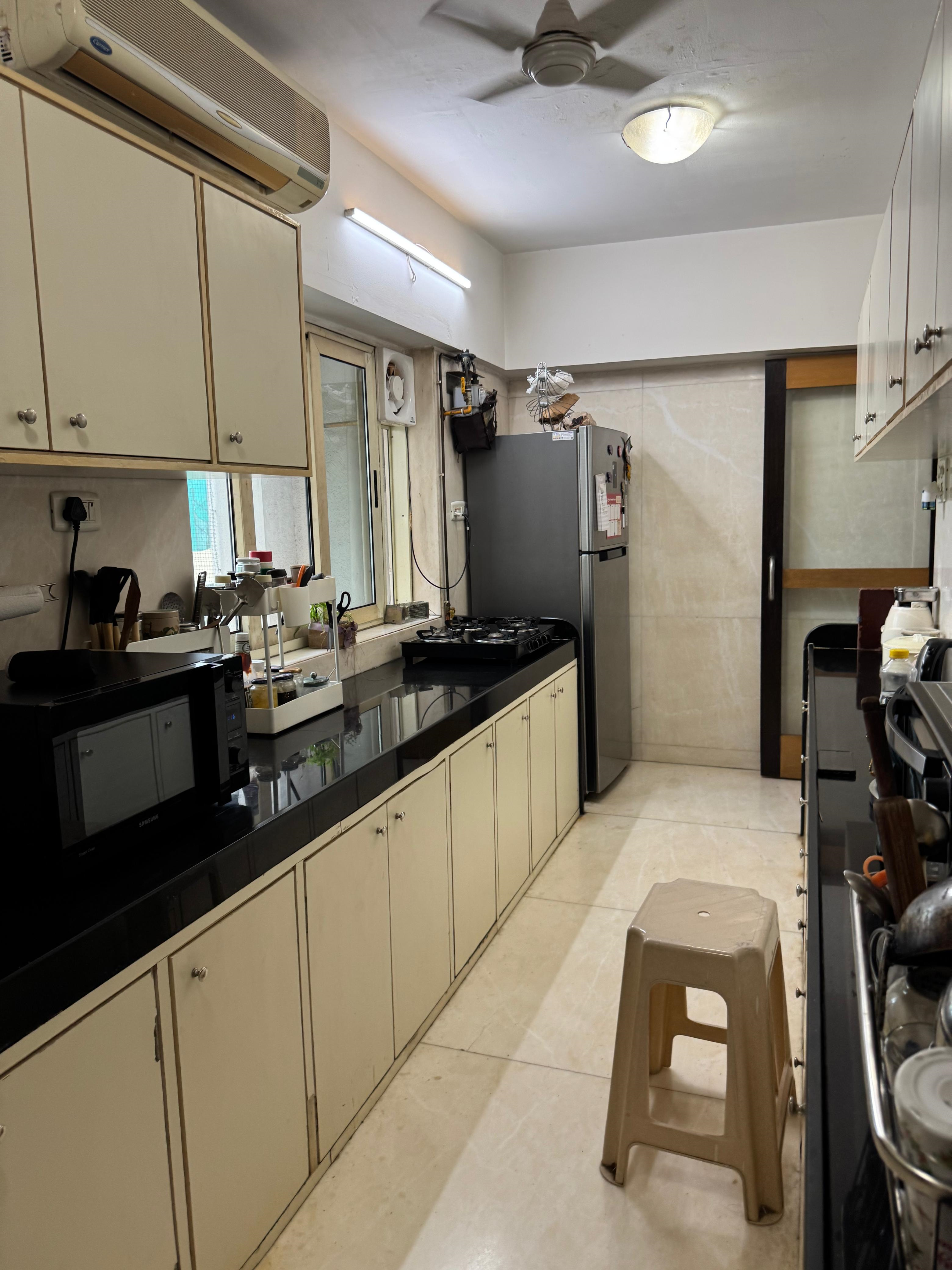 24 - Therese Ville Dawn, Bandra West