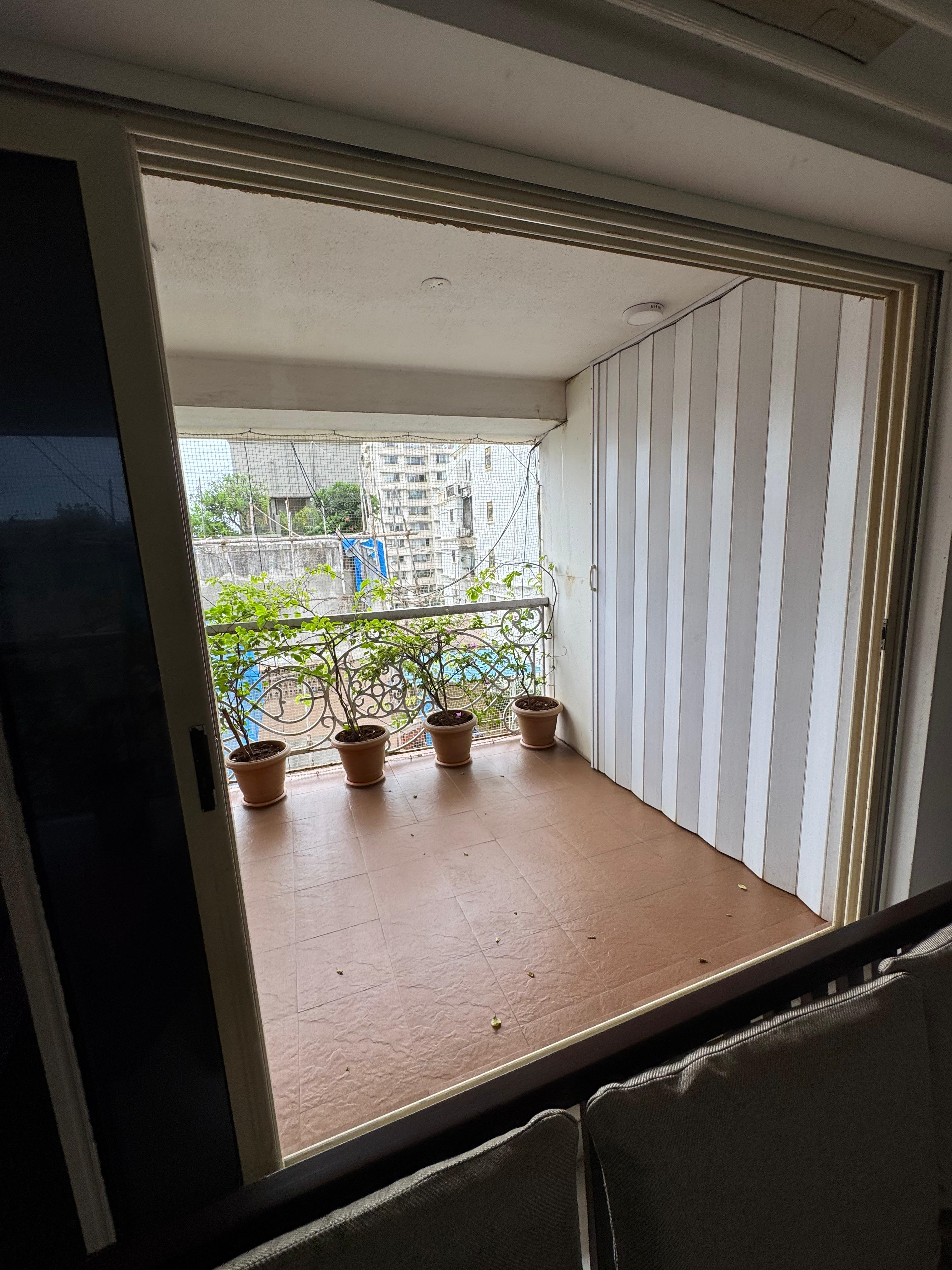 26 - Therese Ville Dawn, Bandra West