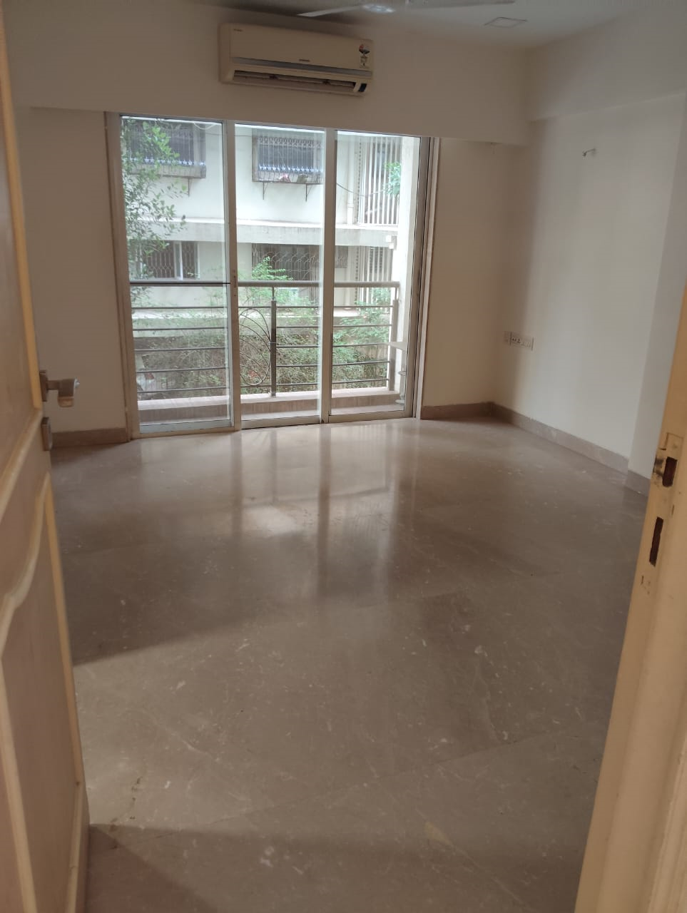 1 - Zahra Court, Khar West