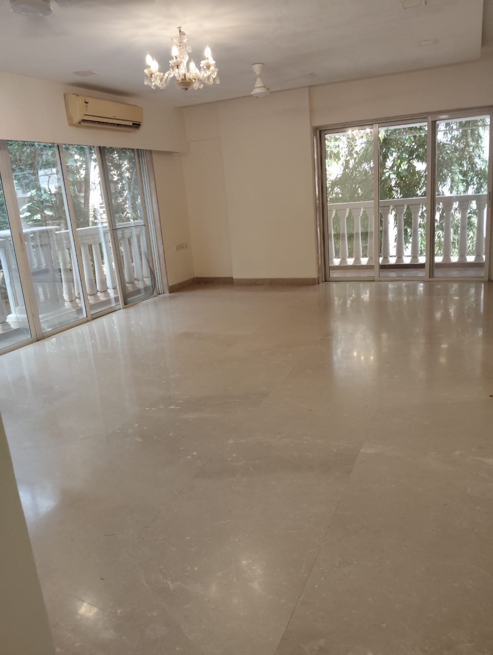 3 BHK Flats on Rent in Zahra Court, Khar West