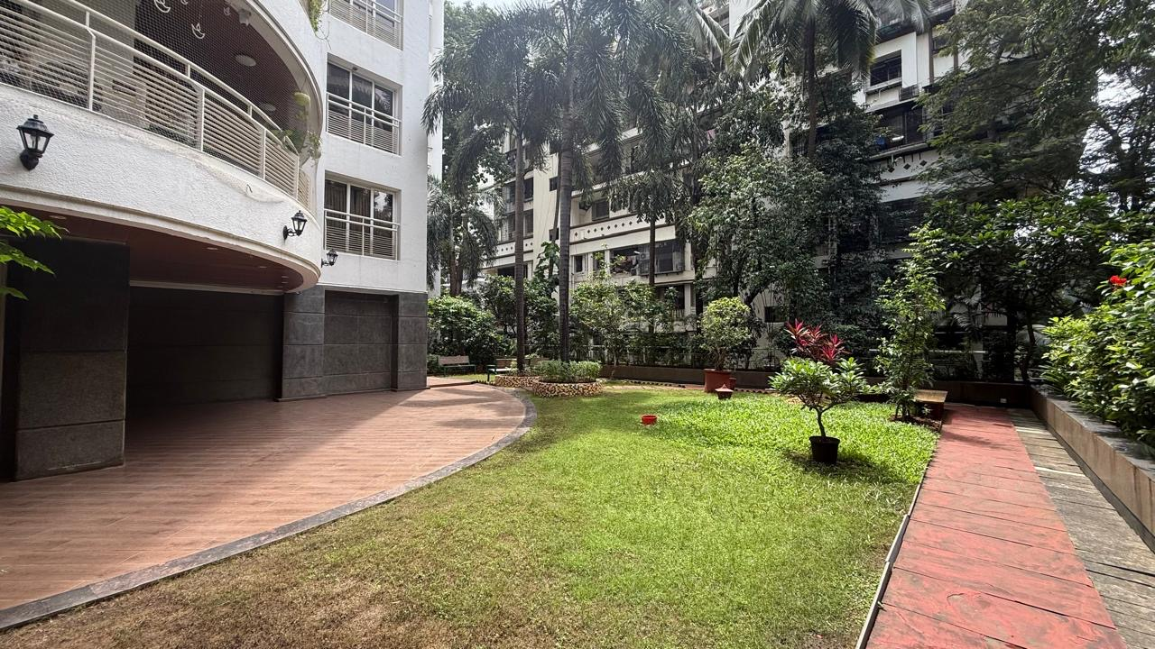 827Af792 C256 41B2 9745 Dd83942A3F2A - Evershine Jewel, Khar West