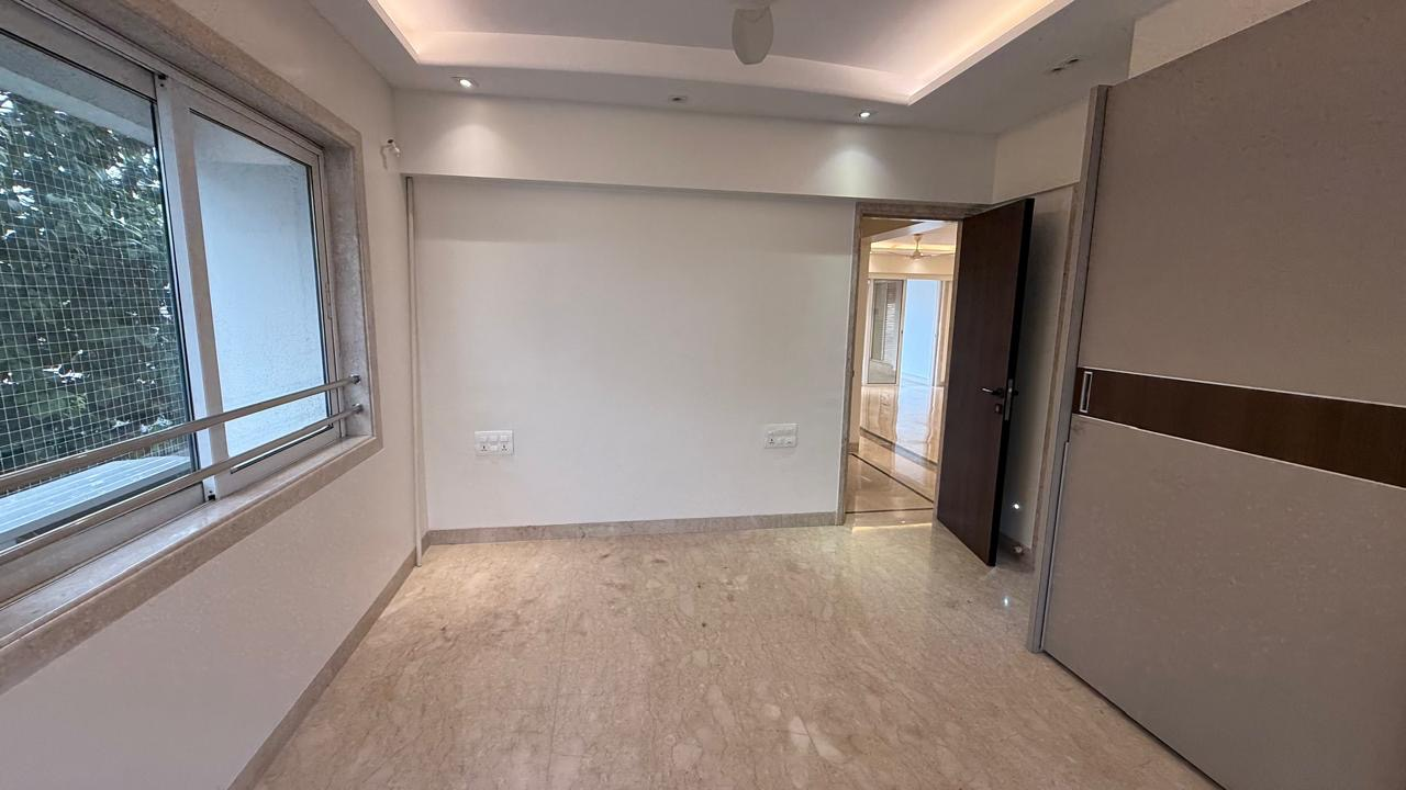 B5F31977 A384 43Fc A520 289026F0Af76 - Evershine Jewel, Khar West