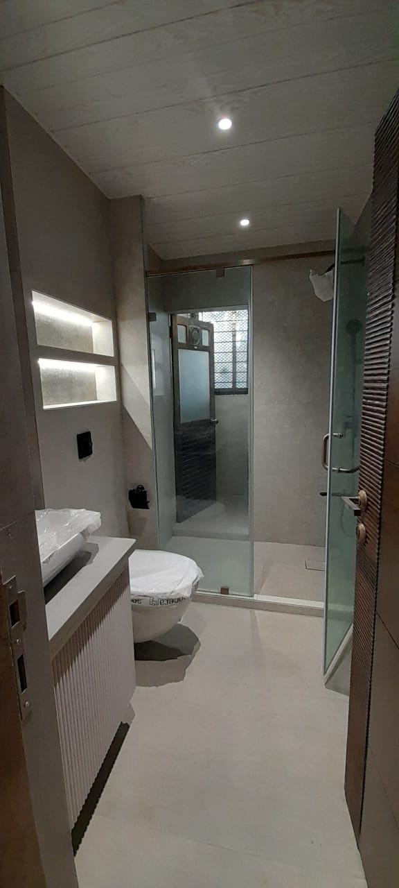 8 - Anand Ashram, Khar West