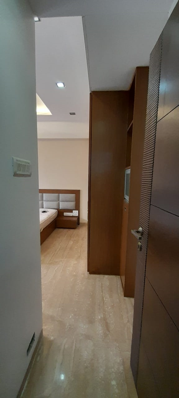 3 BHK Flats on Rent in Anand Ashram, Khar West