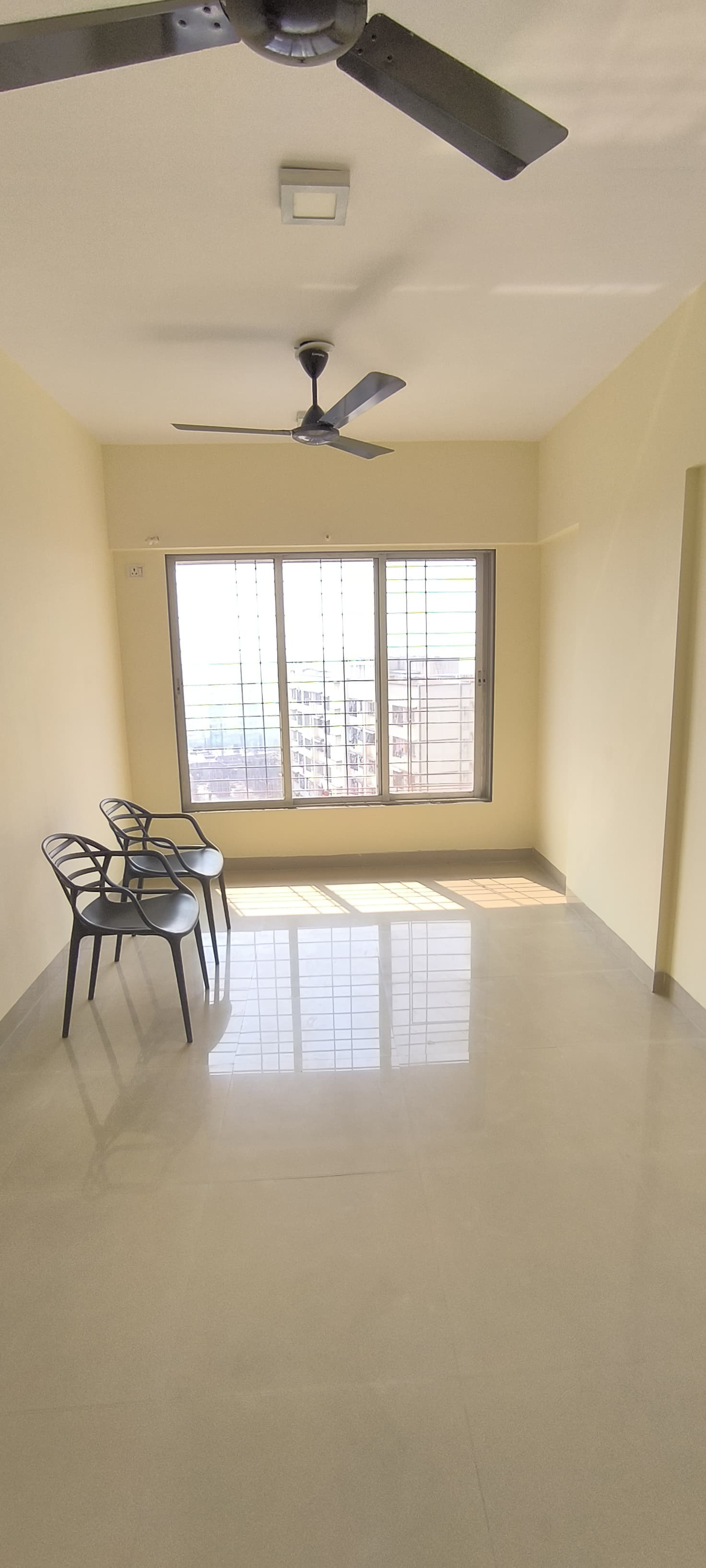 1½ BHK Flats on Rent in Neptune Chs, Andheri West