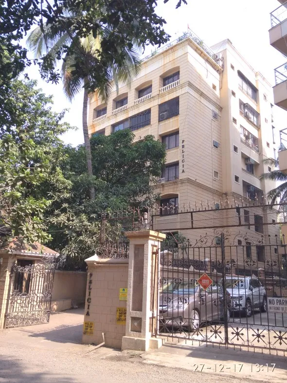 3 BHK Fully Furnished in Felicia , Bandra West