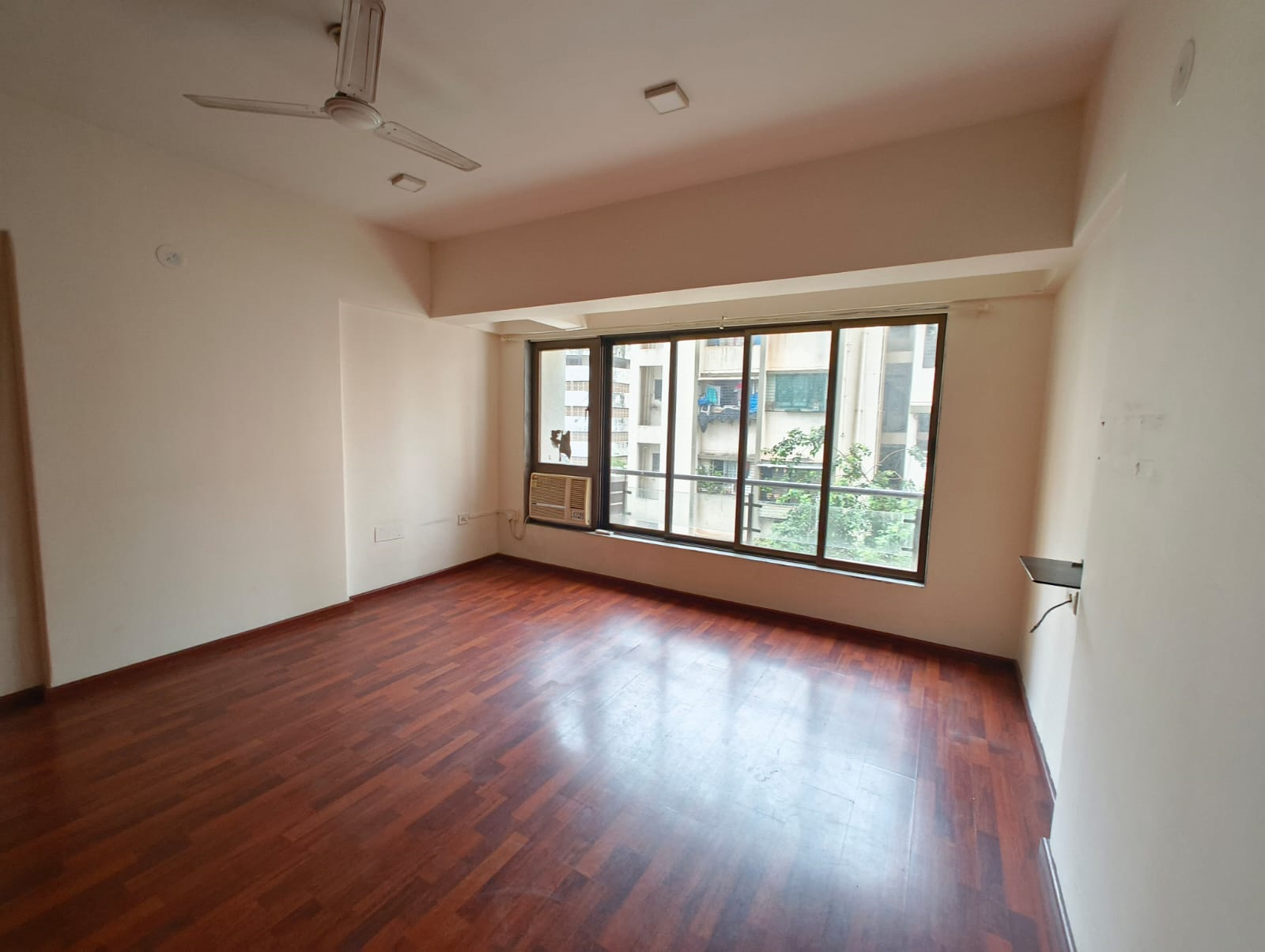 3 BHK Semi Furnished in Pearl Residency , Prabhadevi