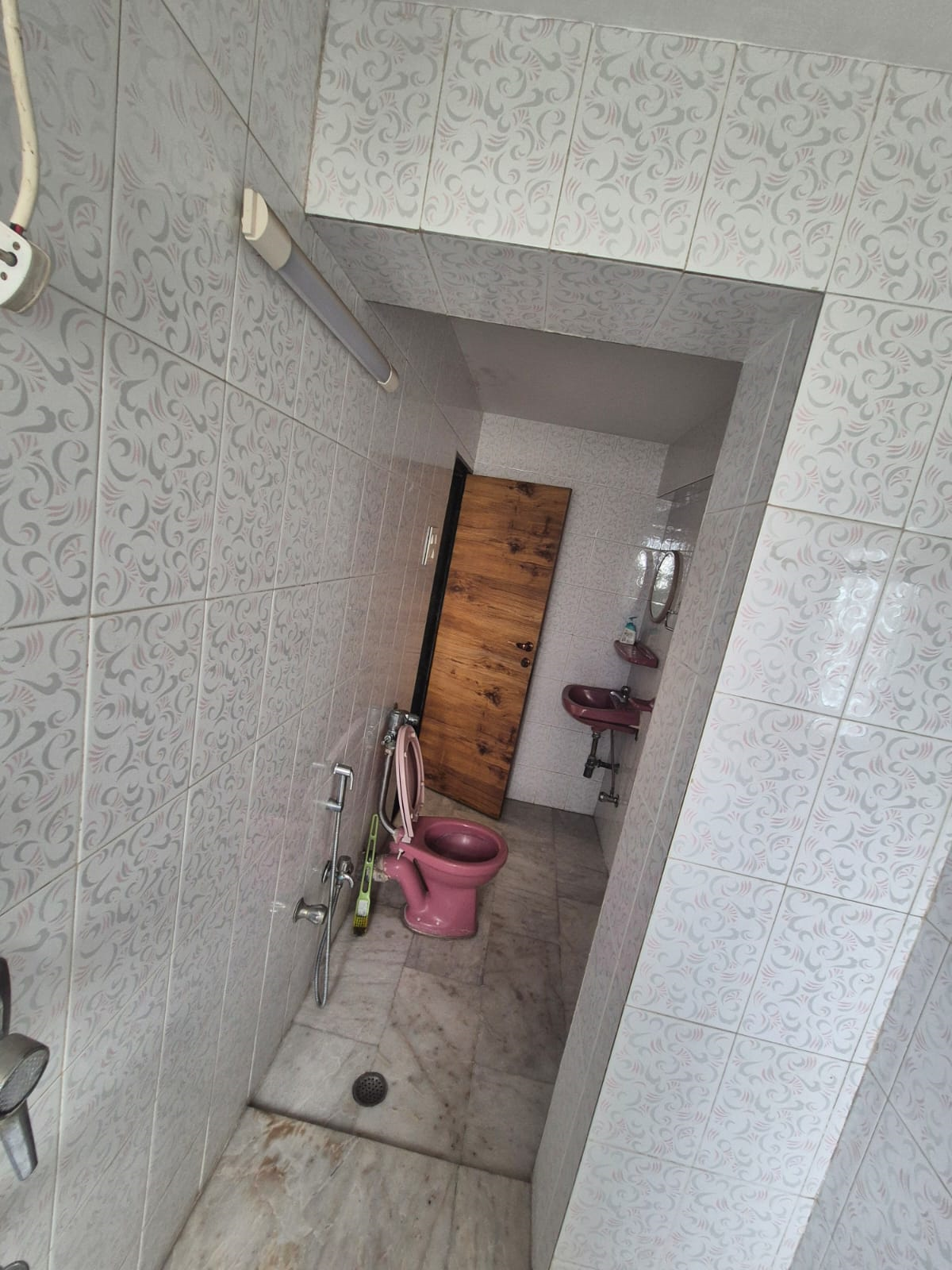 3 BHK Flats on Rent in Sarkar Avenue, Santacruz West