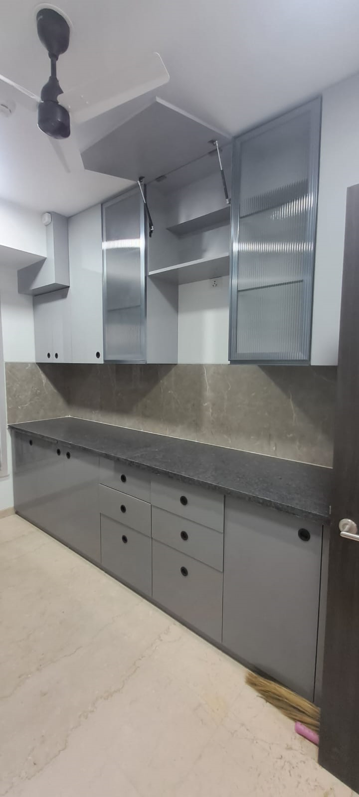 5 - Oberoi Sky City, Borivali East