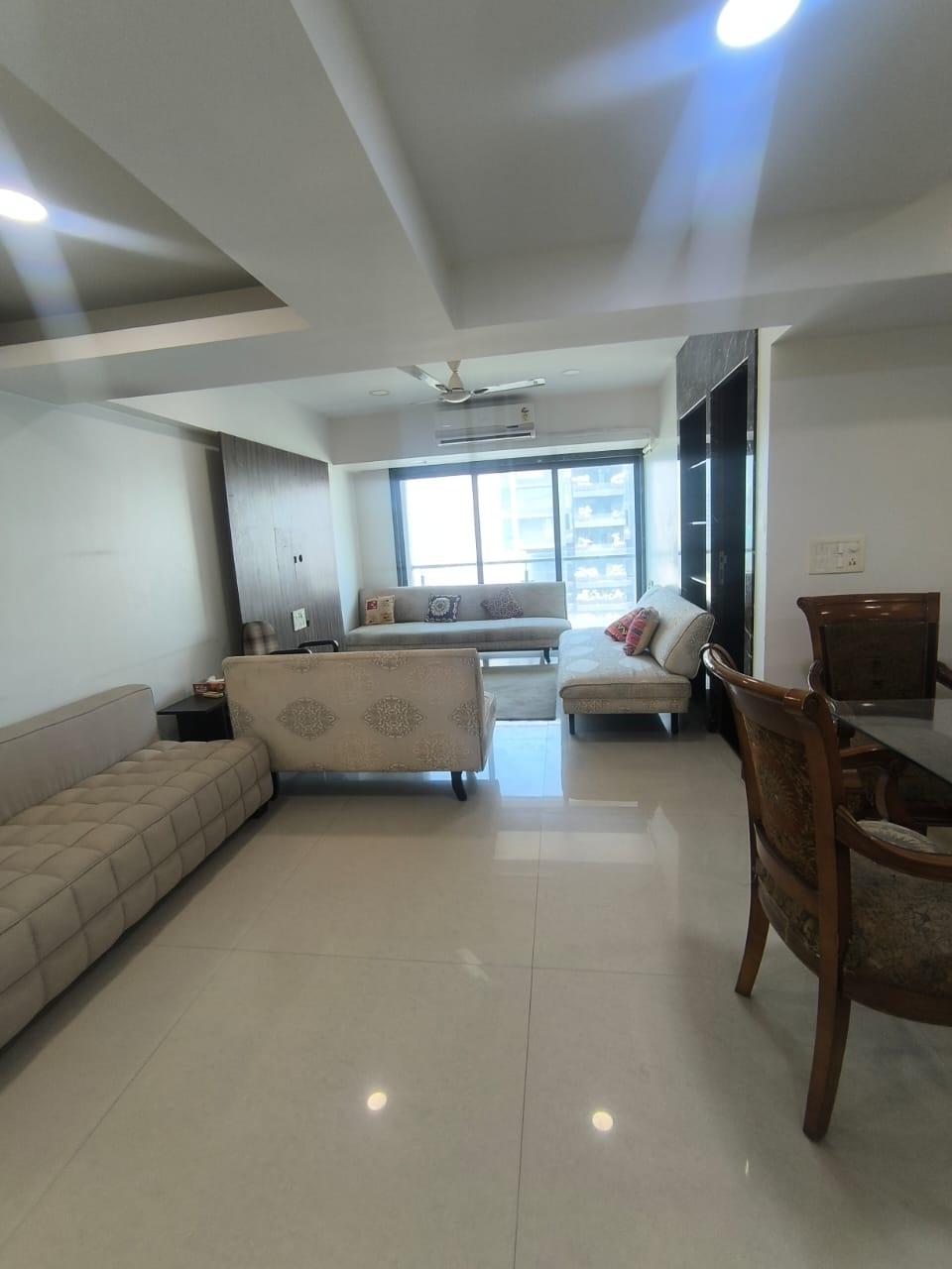 14 - Krimson Aurum, Santacruz West