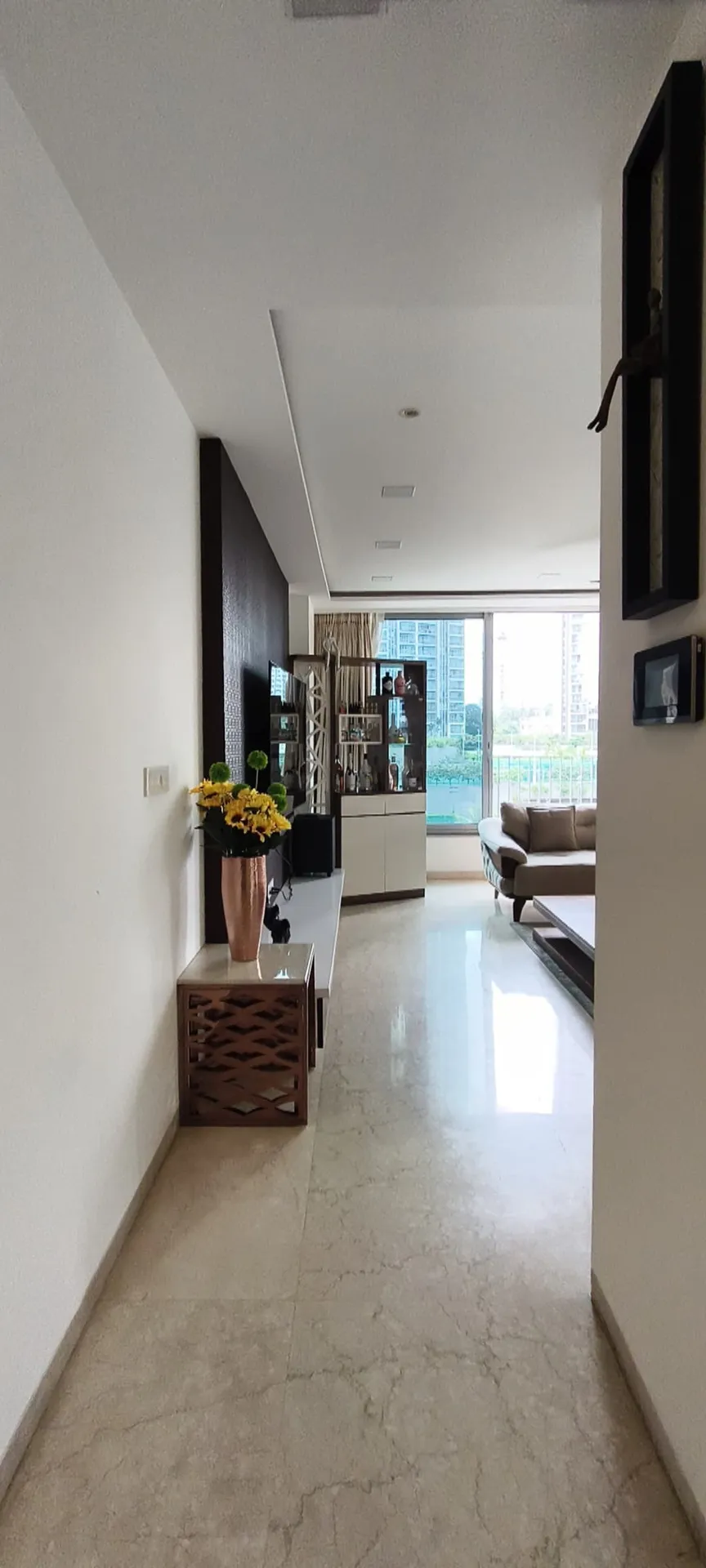 E1 - Oberoi Esquire, Goregaon East