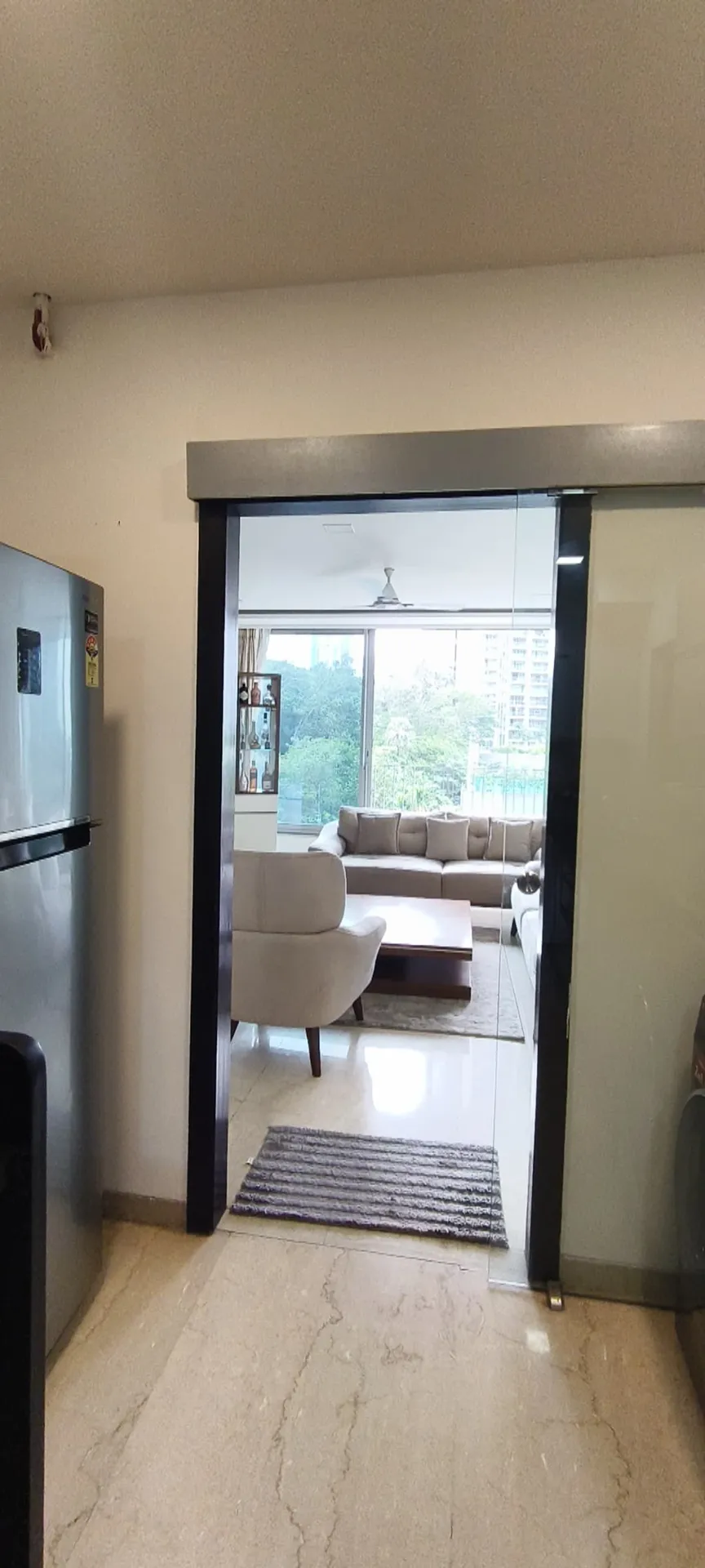 E7 - Oberoi Esquire, Goregaon East