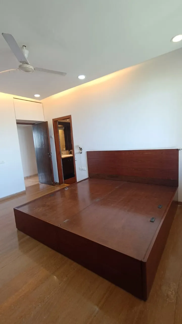 G10 - Girnar Apartments, Bandra West