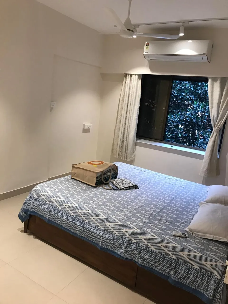 1 - New Silver Home, Bandra West