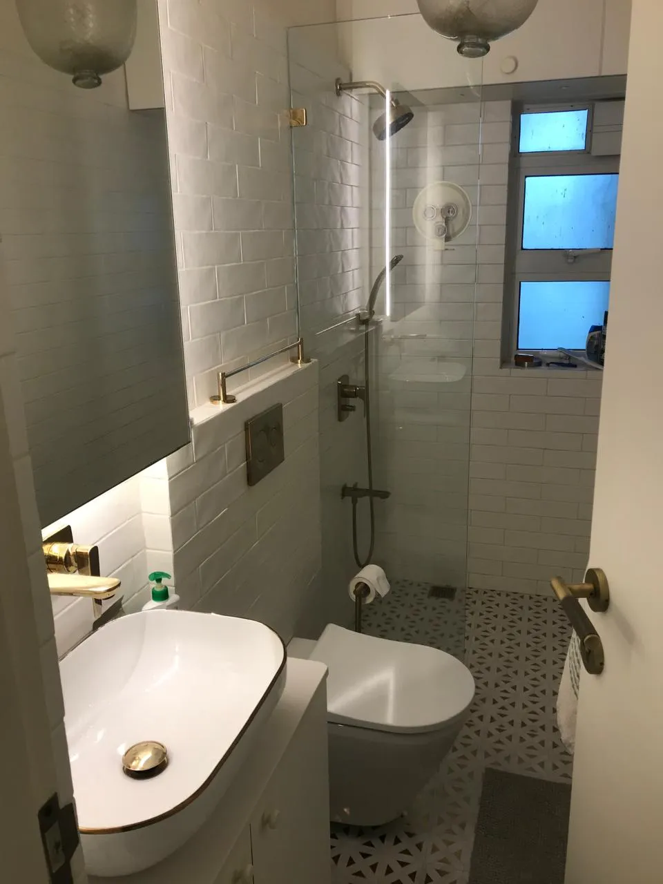 12 - New Silver Home, Bandra West