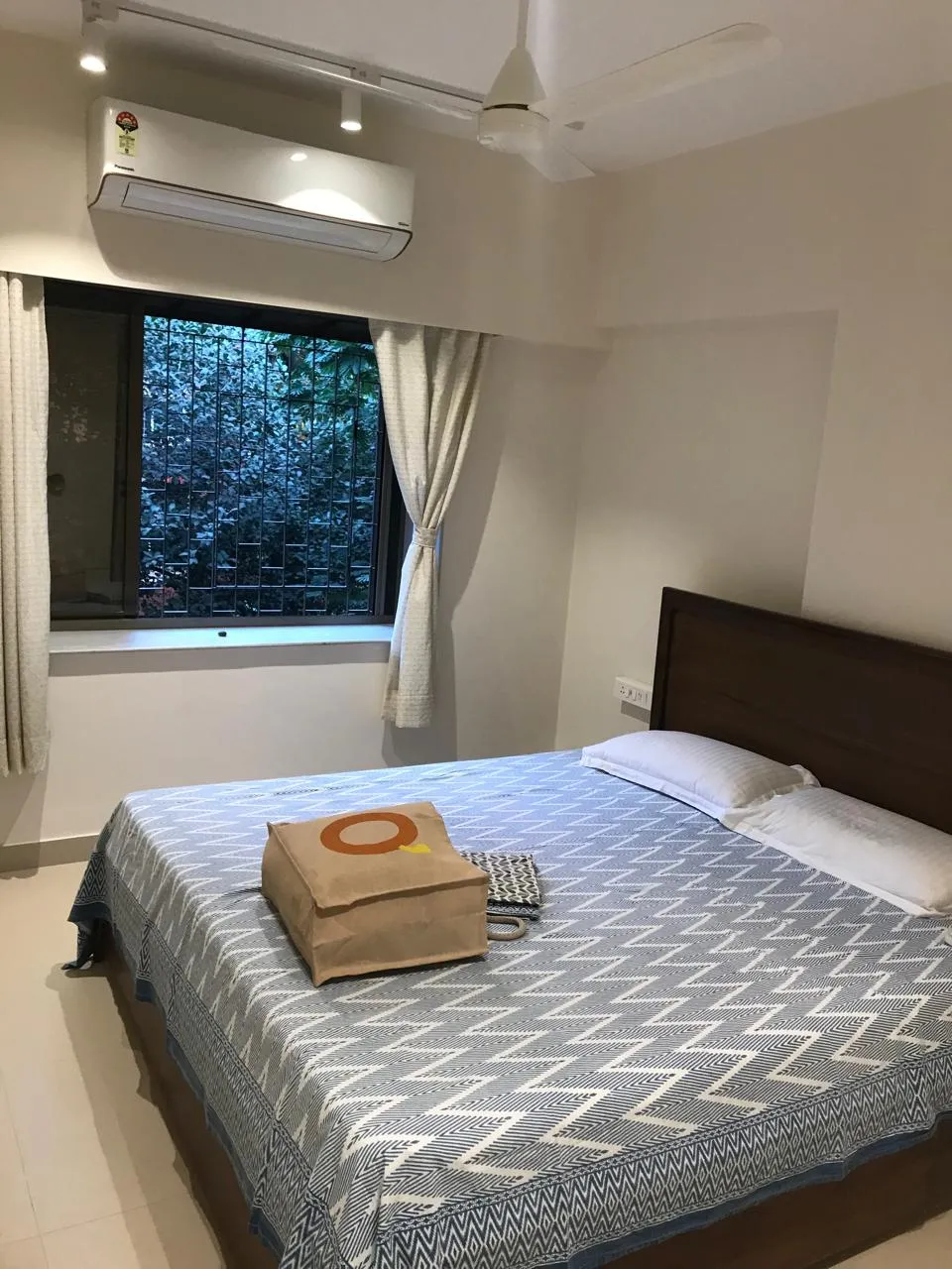 3 BHK Flats on Rent in New Silver Home, Bandra West