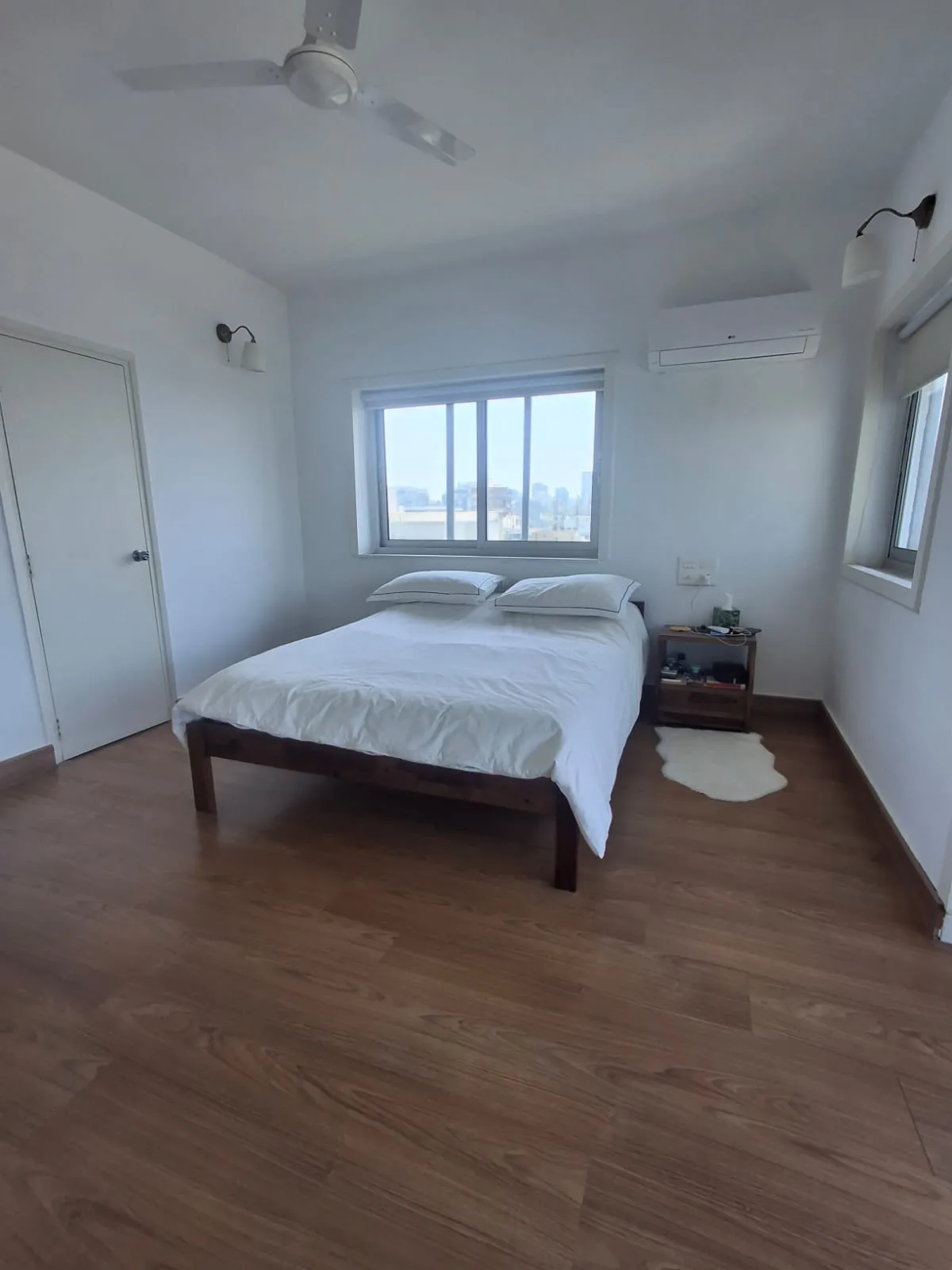 3 BHK Flats on Rent in Landmark, Bandra West