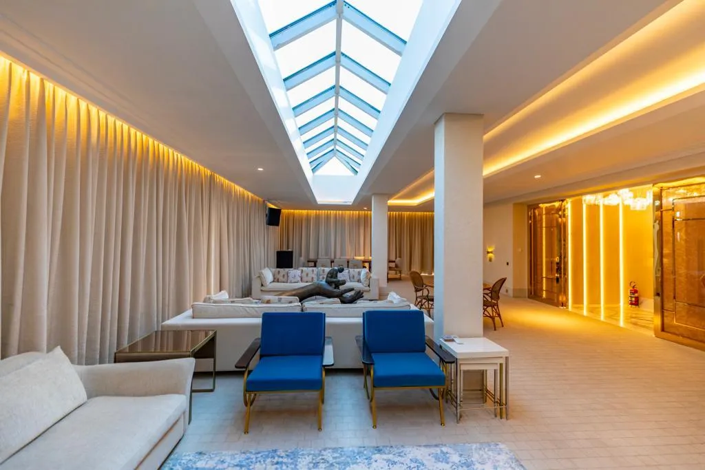 I2 - Indiabulls Blu, Worli