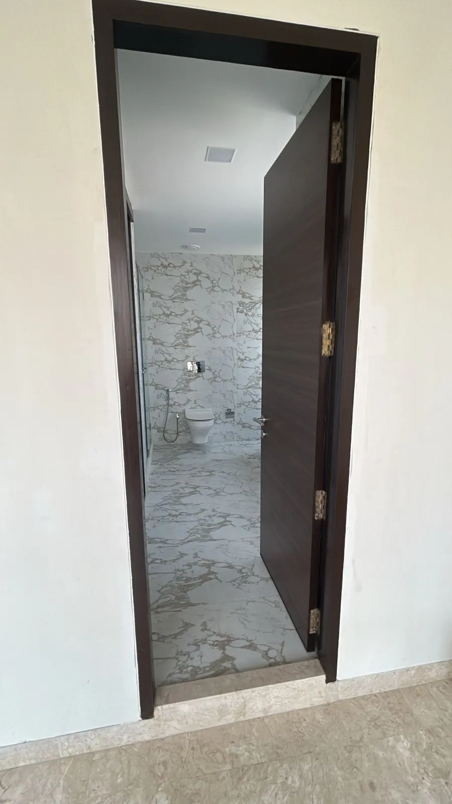 U4 - Urmi Aangan, Peddar Road