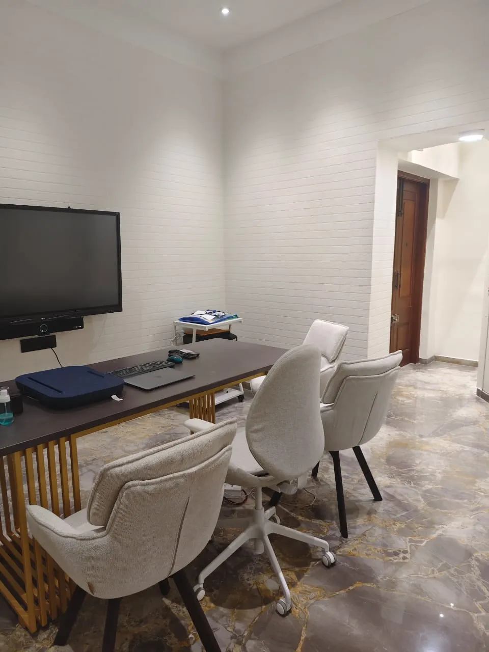 3 BHK Flats on Rent in Marlboro House, Peddar Road