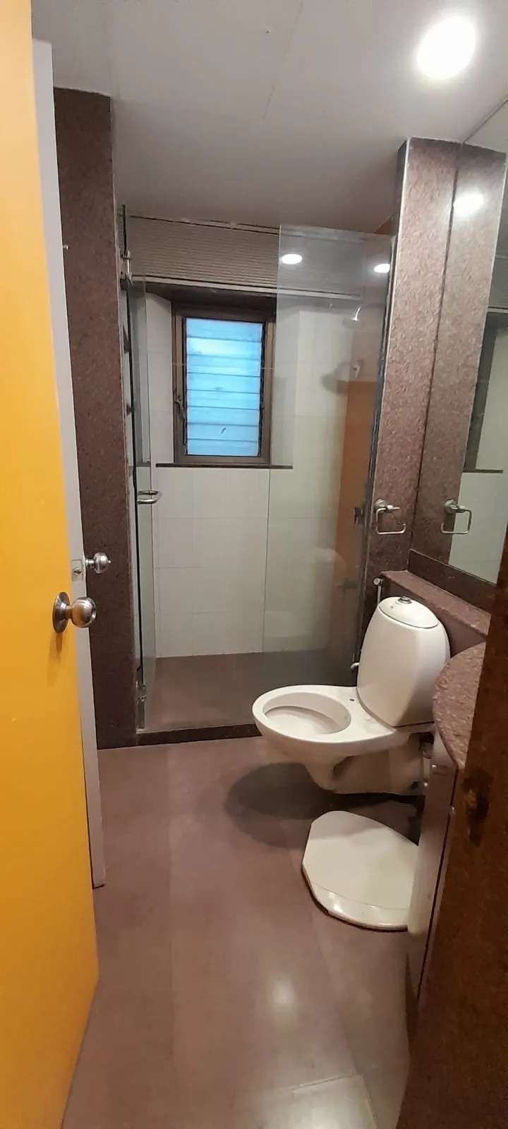 3 BHK Flats on Rent in Bondres, Juhu