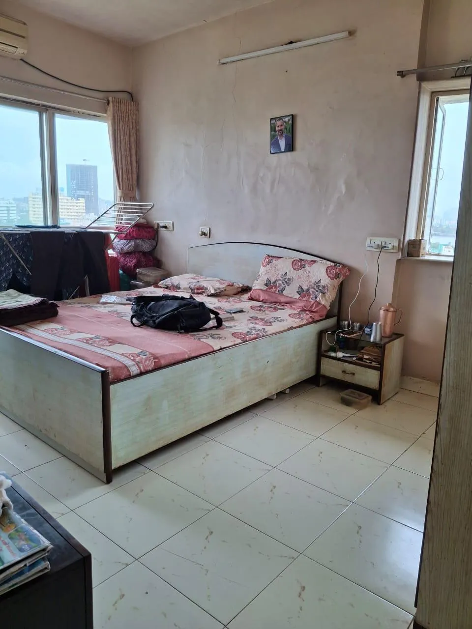 4 - Mona Lisa, Bandra West