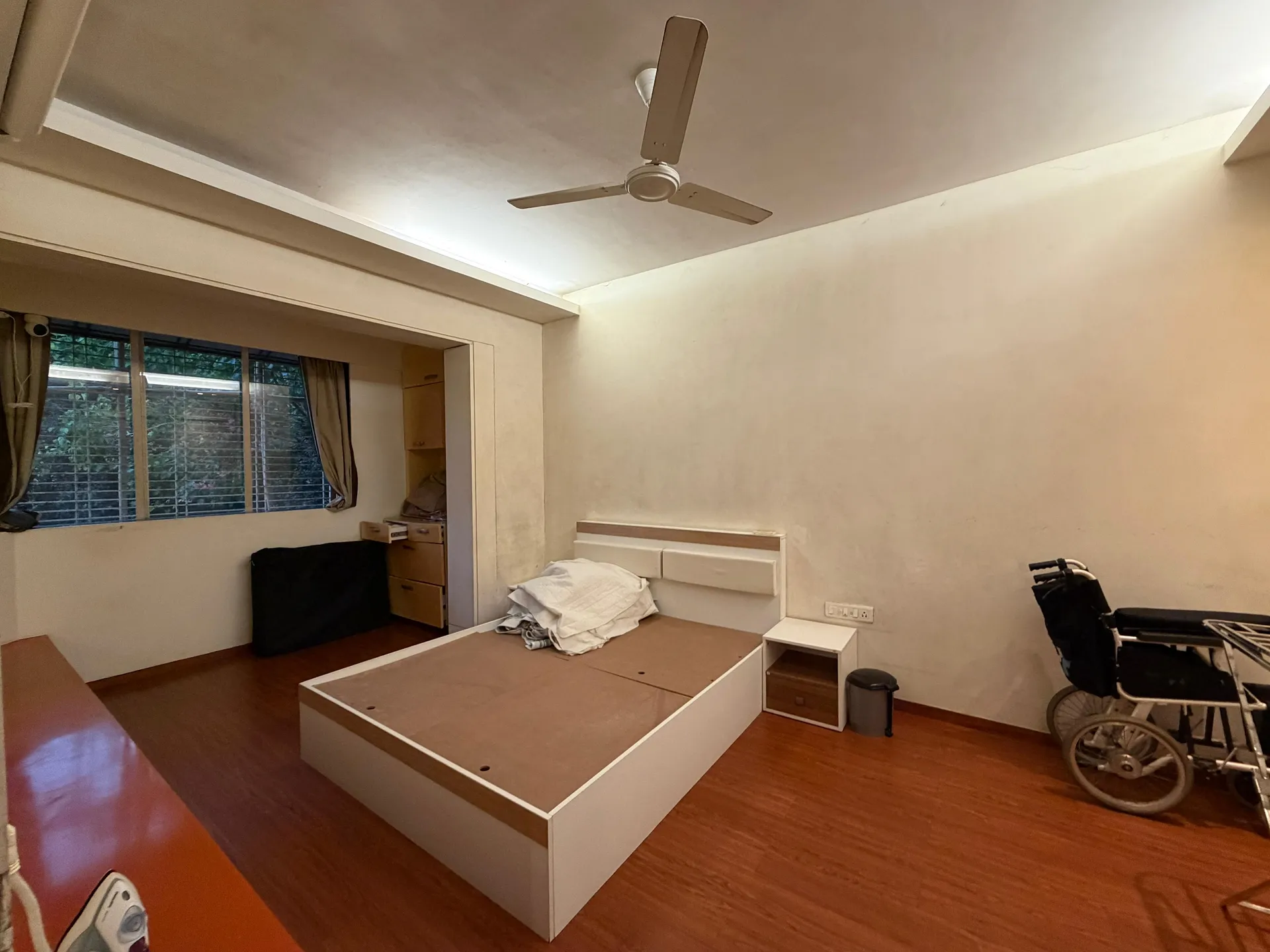 2 BHK Flats on Rent in Pushpa Milan, Breach Candy