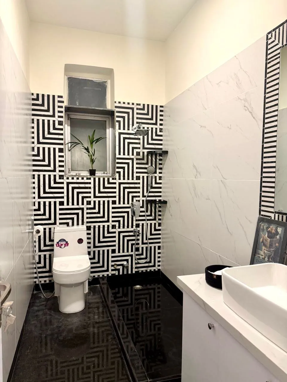 2 BHK Flats on Rent in Kailash Mahal, Peddar Road