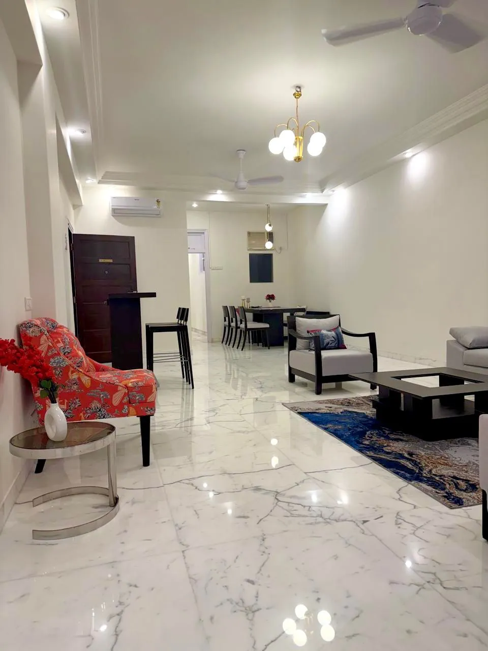 2 BHK Flats on Rent in Kailash Mahal, Peddar Road