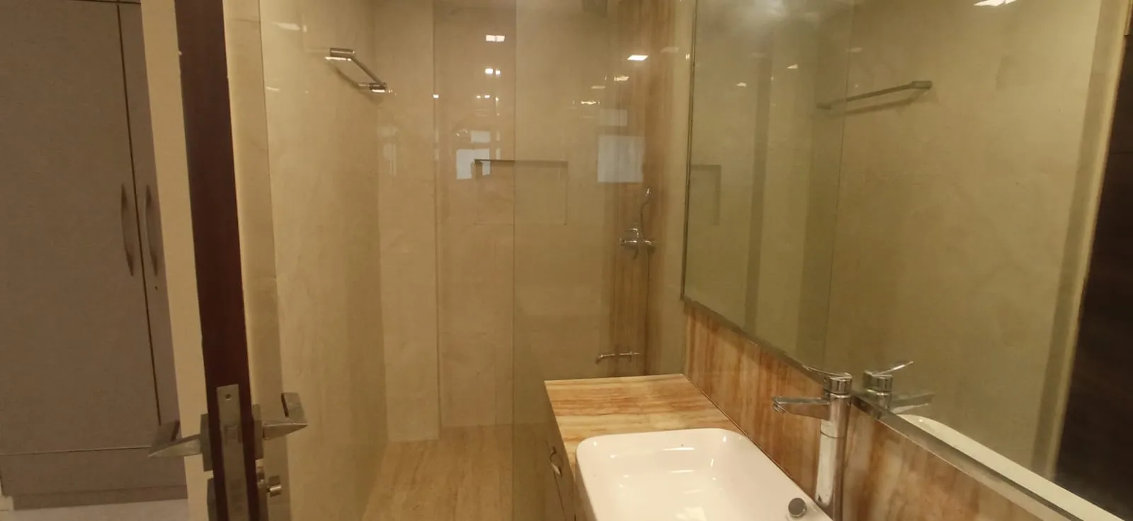 G19 - Golden Rock, Bandra West