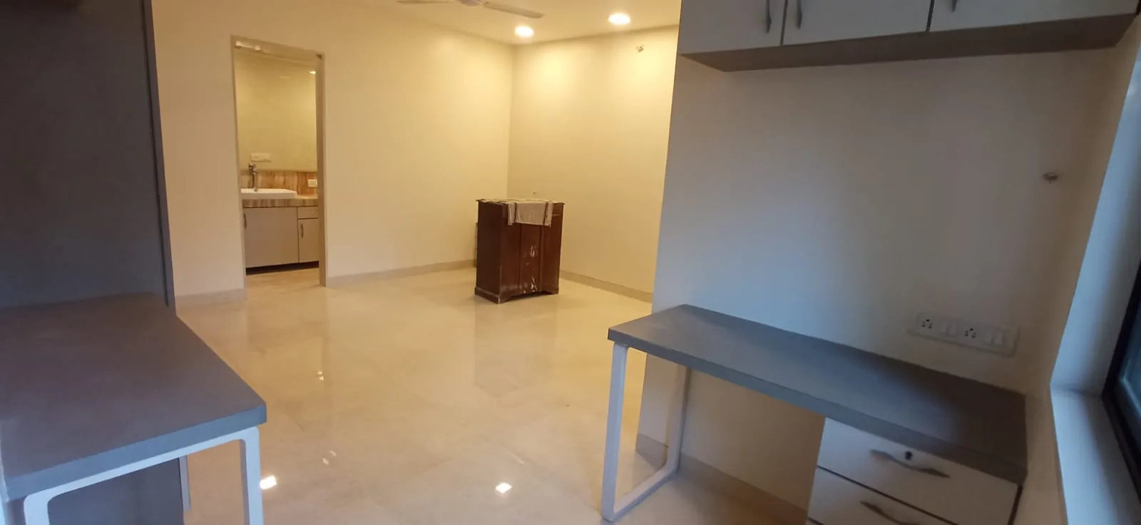 G25 - Golden Rock, Bandra West