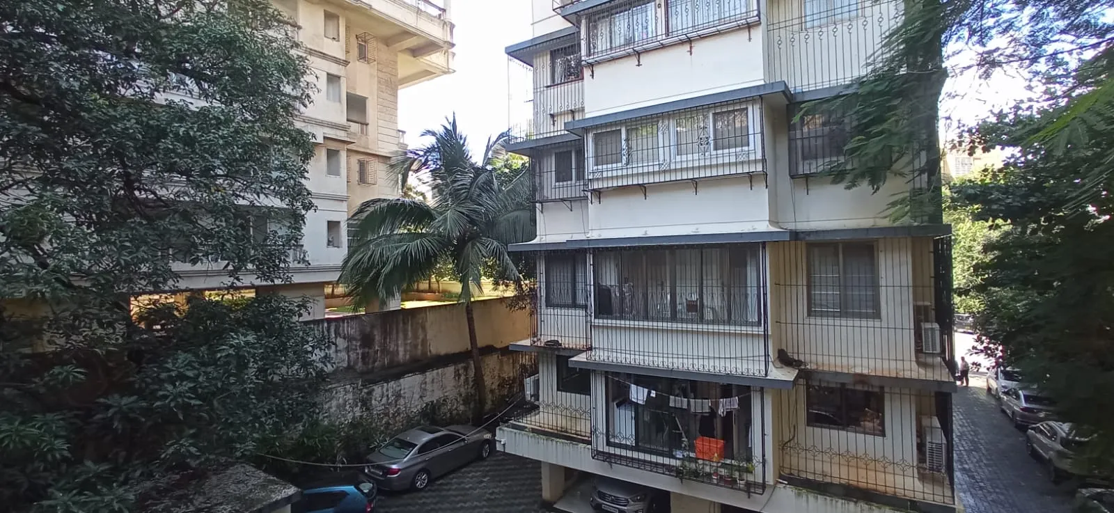 G9 - Golden Rock, Bandra West