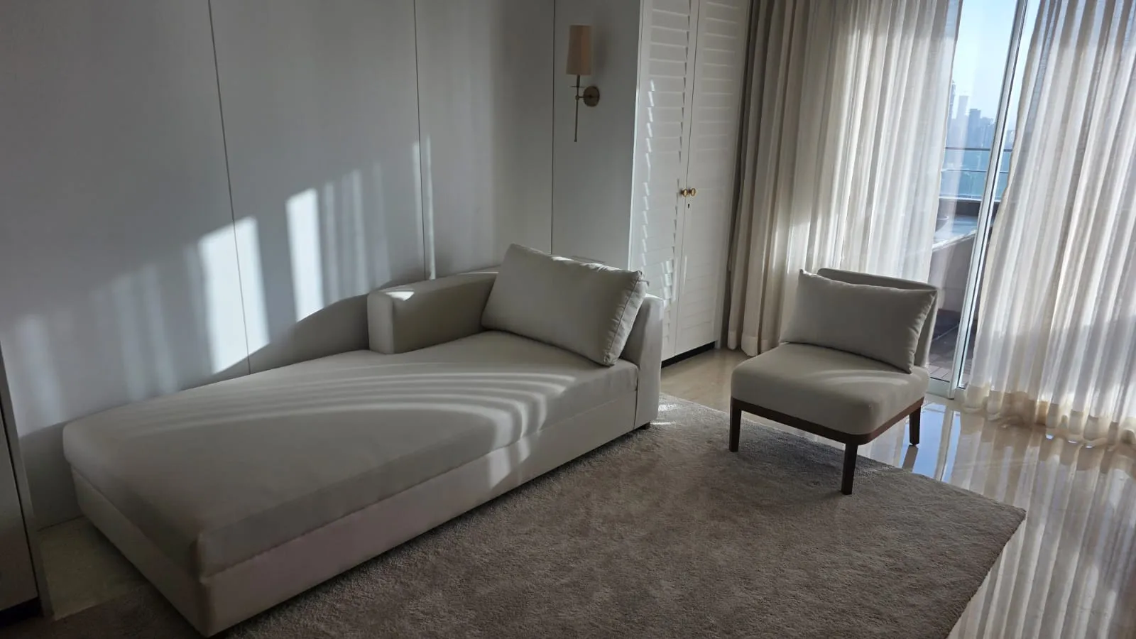 M3 - Lokhandwala Minerva, Mahalaxmi