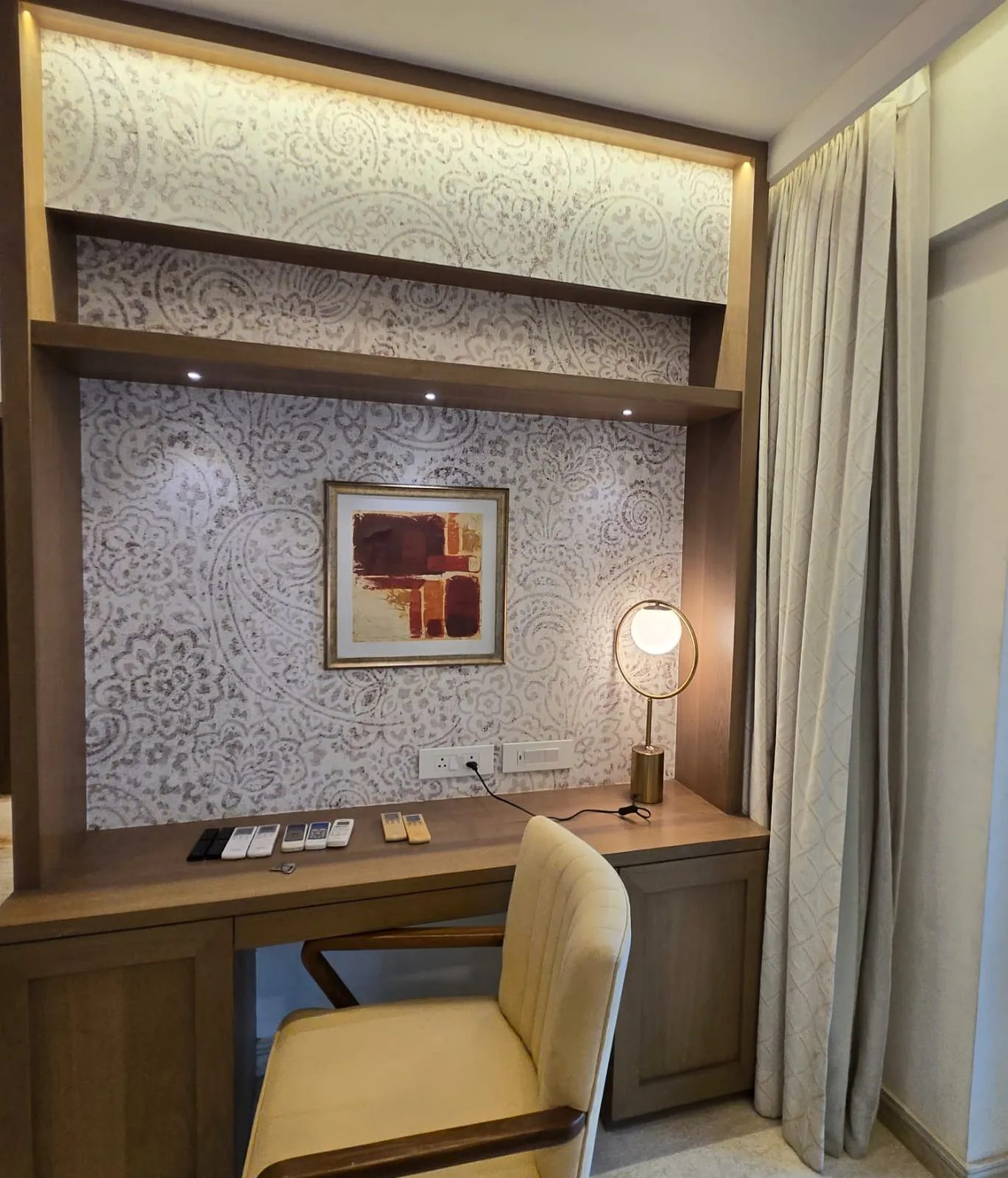 R1 - Raheja Atlantis, Worli