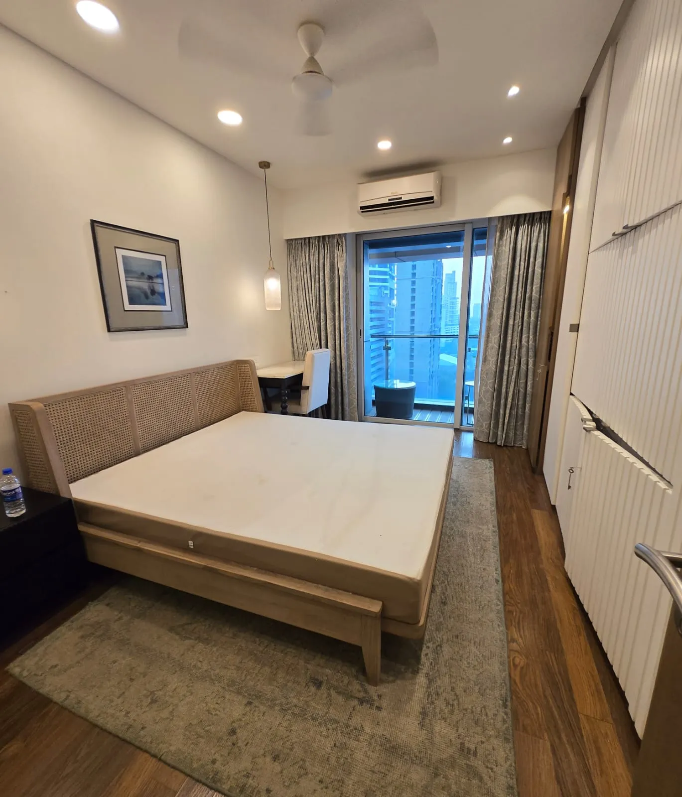 R4 - Raheja Atlantis, Worli