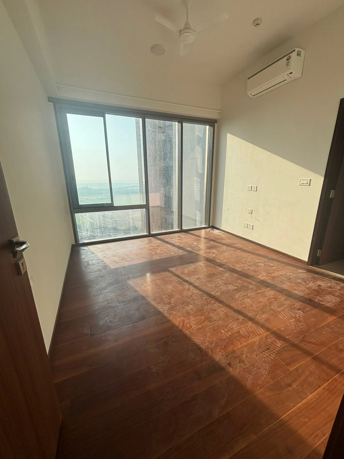 3 BHK Flats on Rent in Piramal Mahalaxmi South Tower, Mahalaxmi