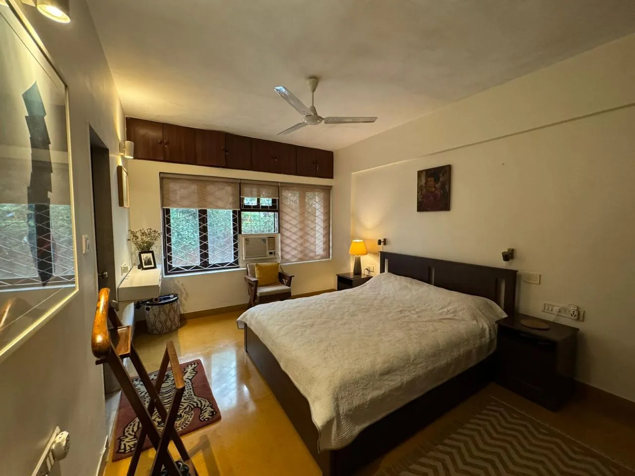 L11 - Land Breeze, Bandra West