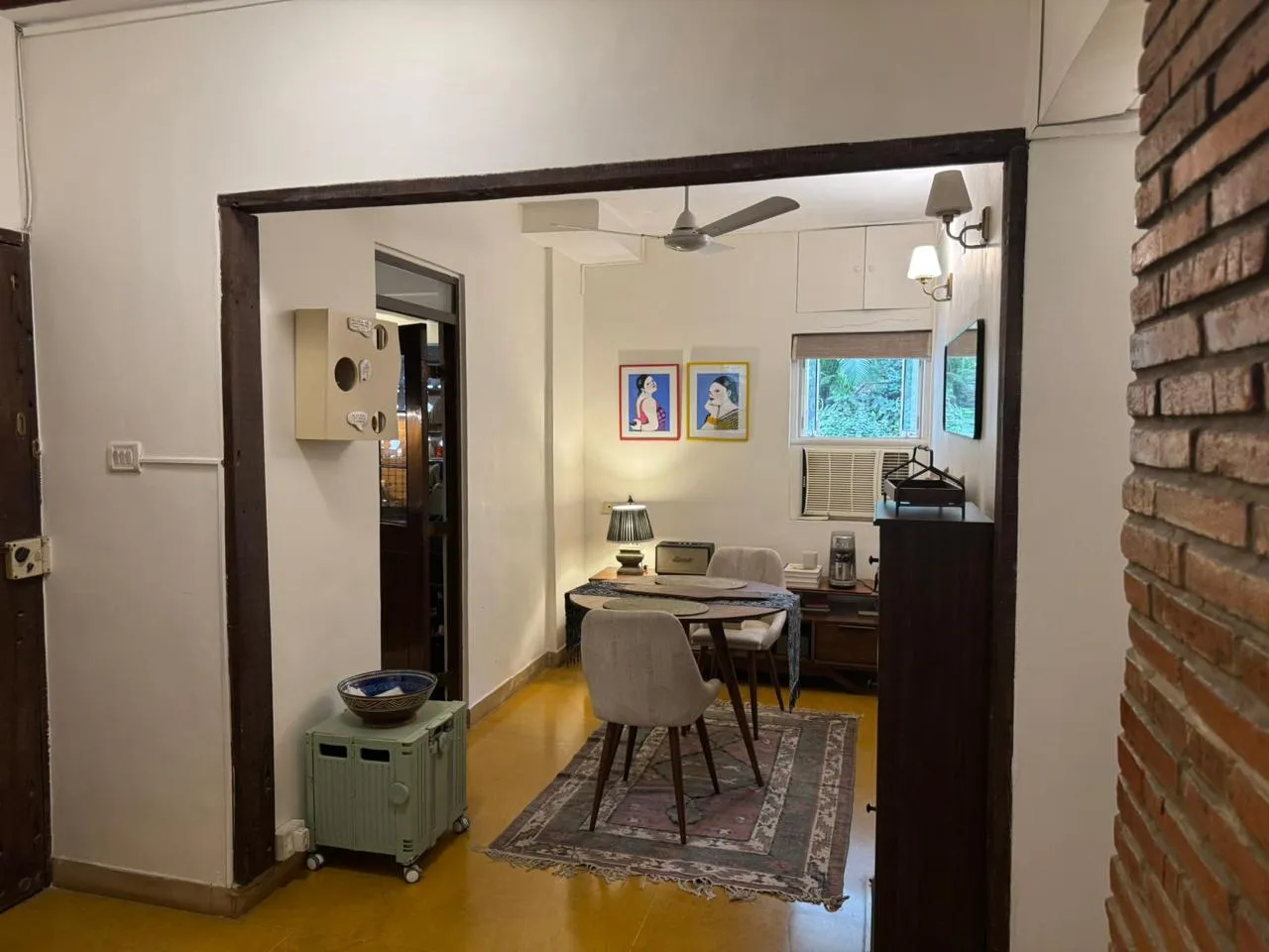 L12 - Land Breeze, Bandra West