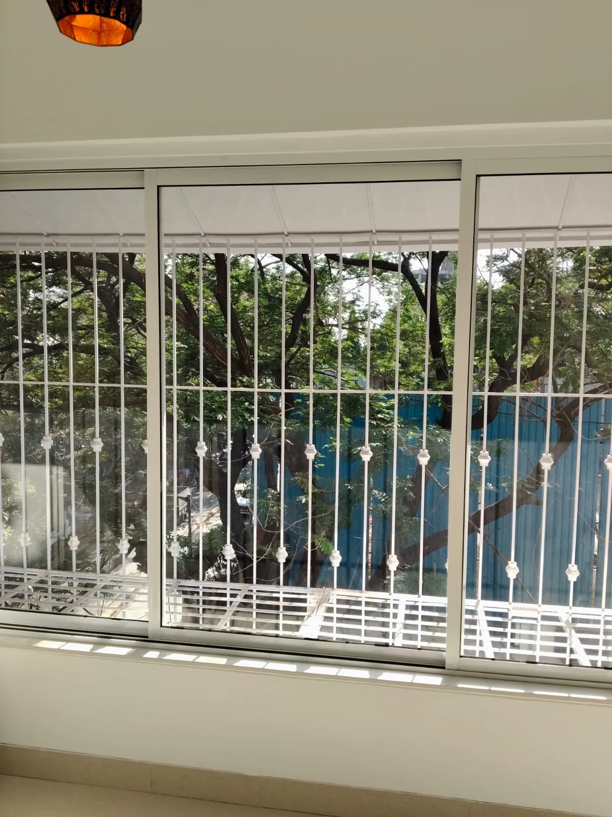 B12 - Bajaj Jade, Khar West