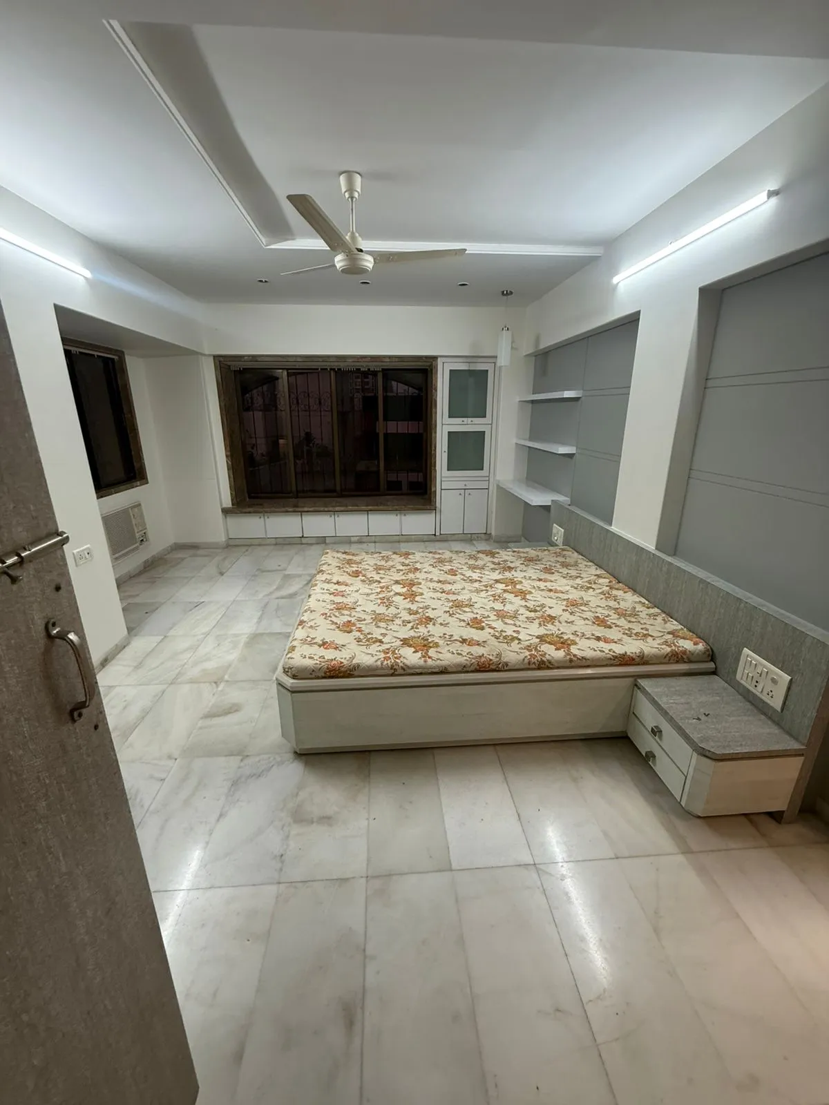 4 BHK Flats on Rent in Joanna Villa, Bandra West