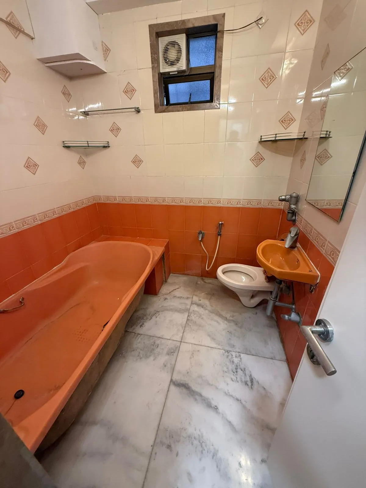 4 BHK Flats on Rent in Joanna Villa, Bandra West