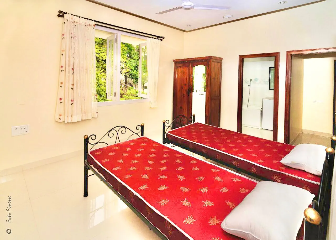 3 BHK Flats on Rent in Mayqueen, Bandra West