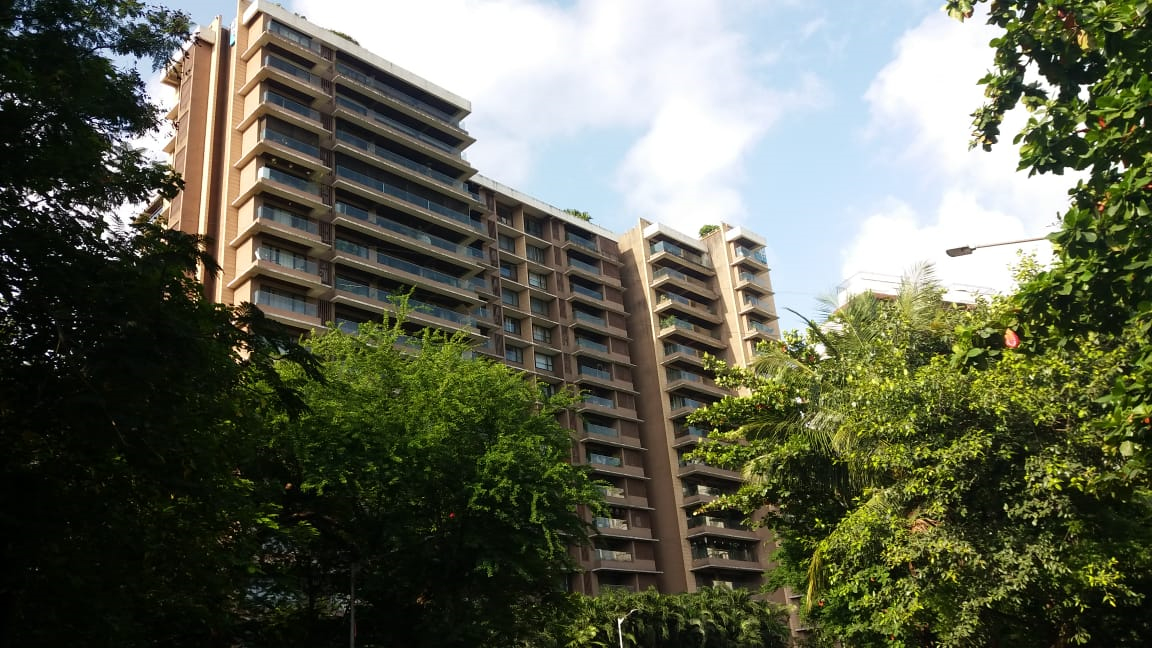 3½ BHK Semi Furnished in Kalpataru Solitaire , Juhu